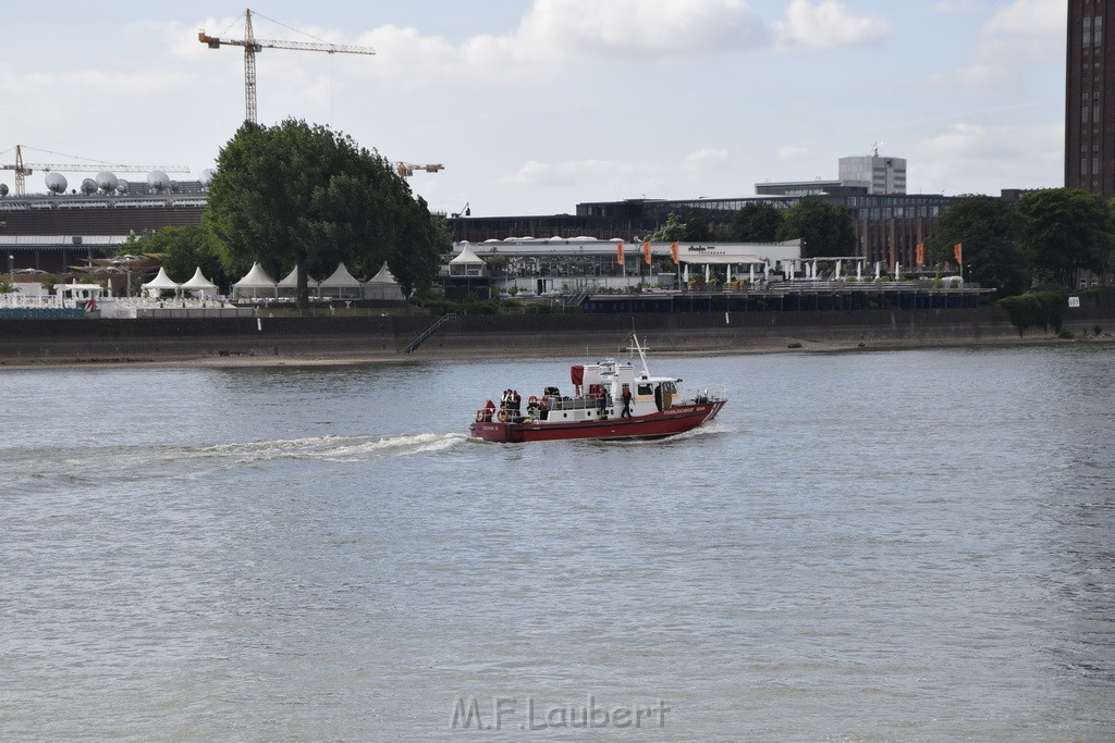 Schiff 1 Koeln in Hoehe der Koelner Zoobruecke P213.JPG - Miklos Laubert